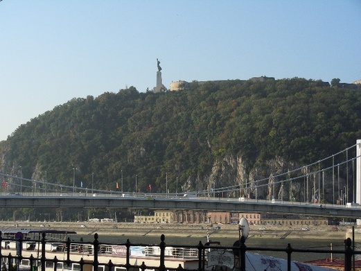 Most preko Dunava